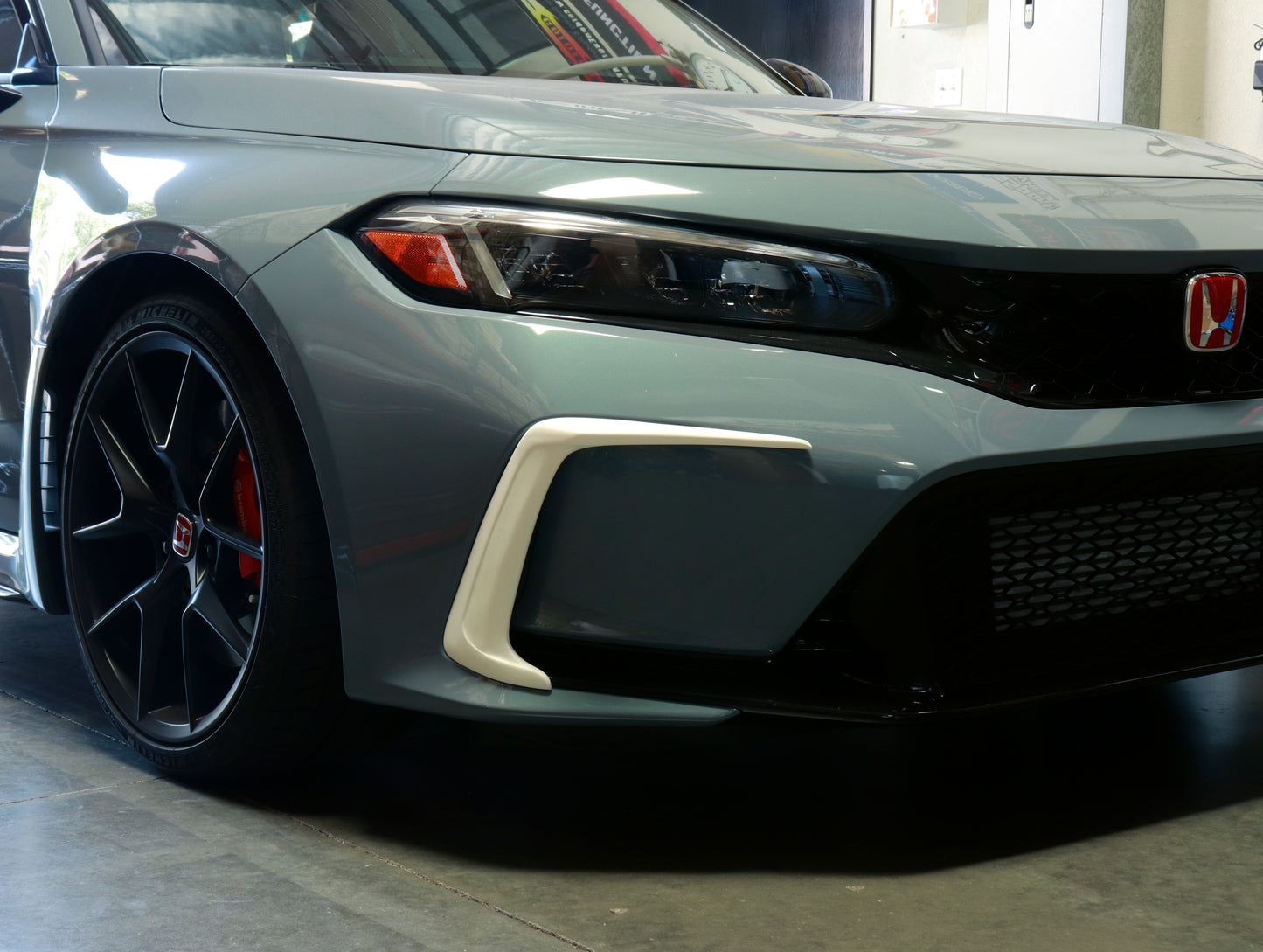Garage Vary Front Bumper Garnish FRP - 22+ Civic Type R (FL5)