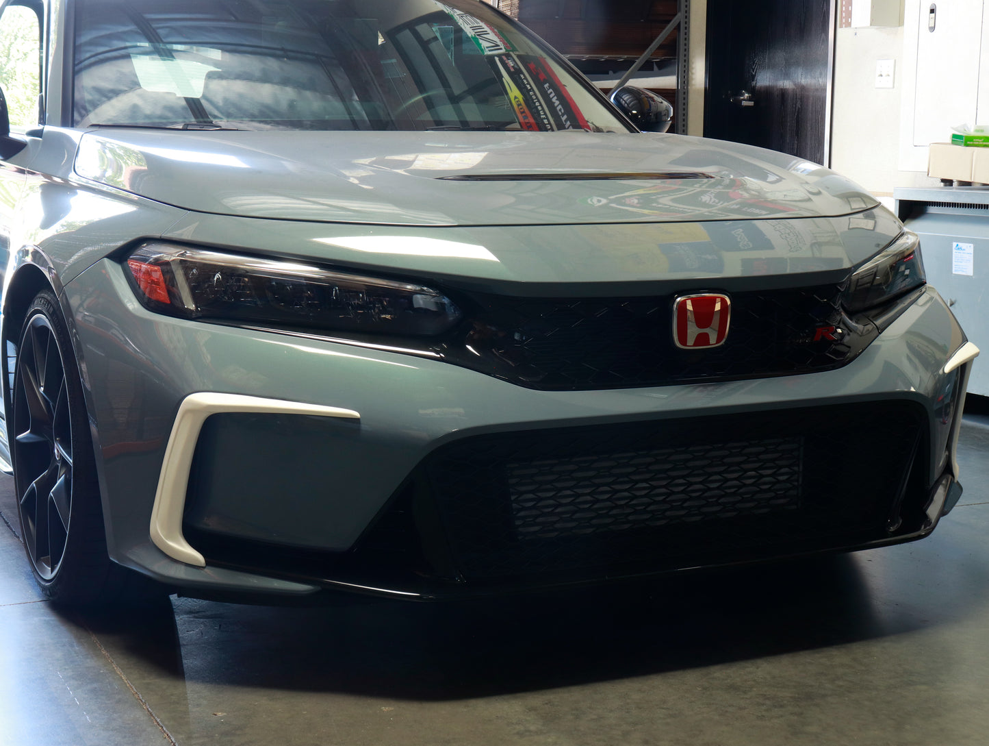 Garage Vary Front Bumper Garnish FRP - 22+ Civic Type R (FL5)