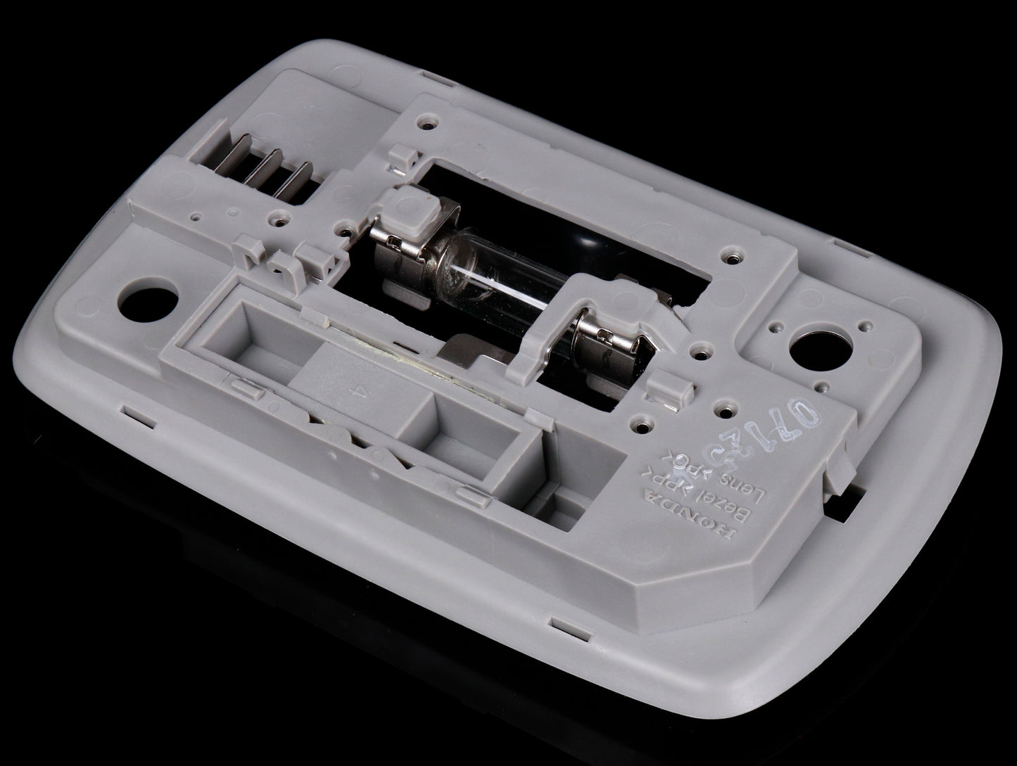 Honda Interior Light Assembly - 03-08 Element