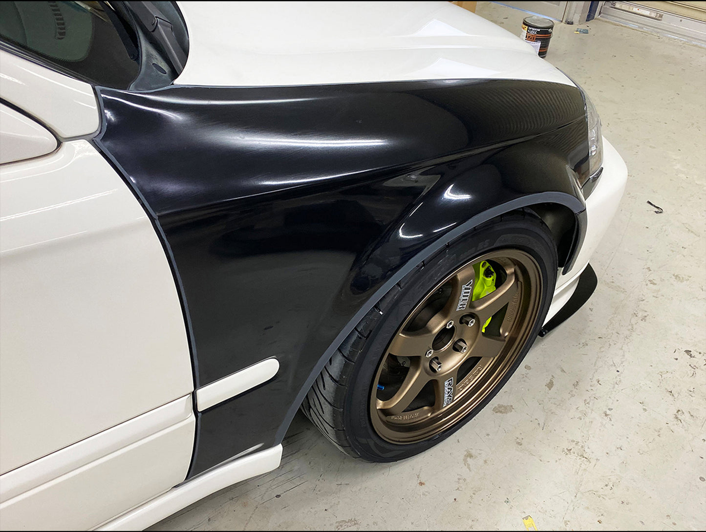 Mode Parfume Front Wide Fenders with Bumper Extensions - 99-00 Civic Hatchback