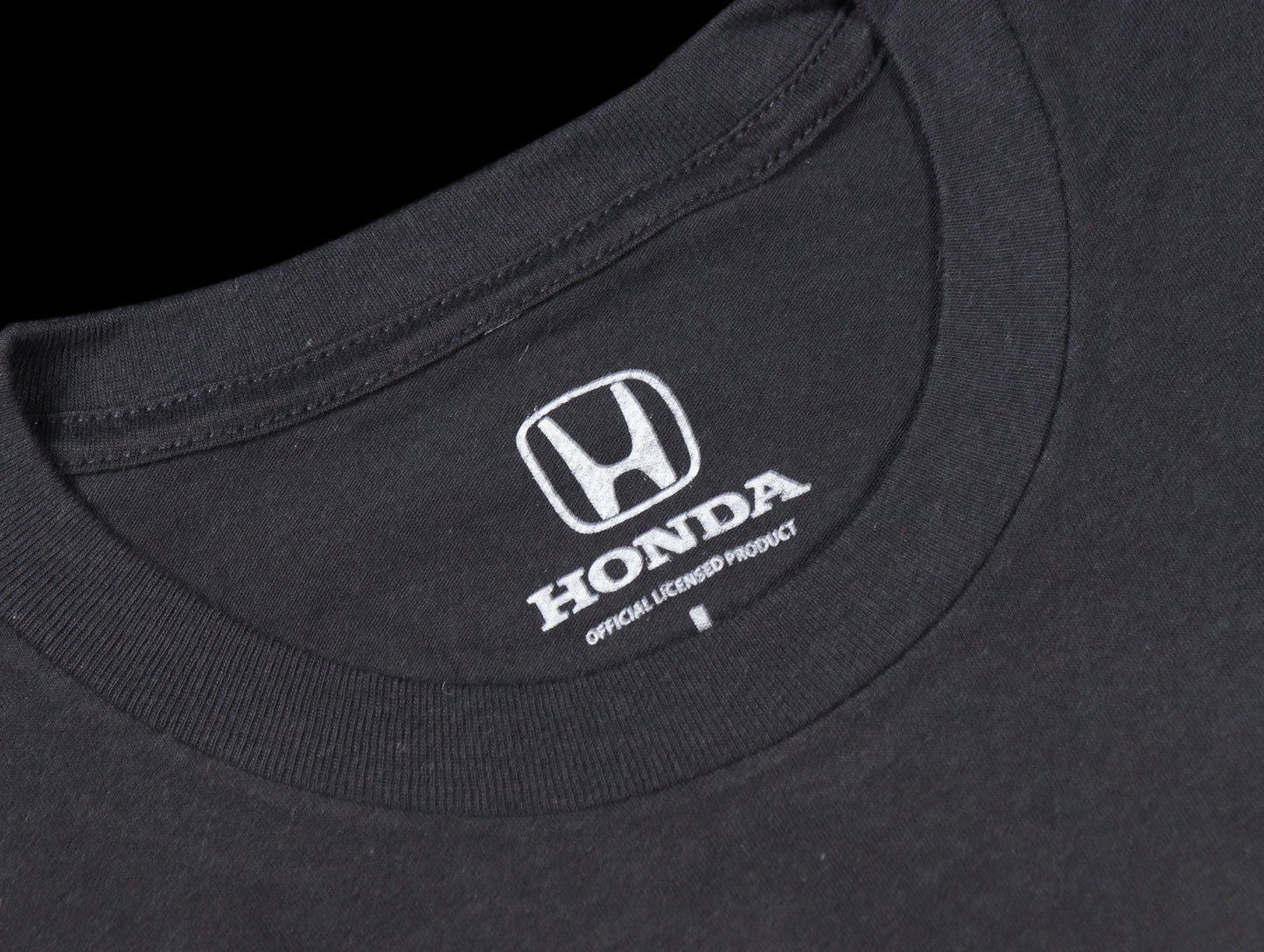 Official Licensed - Honda Civic Type-R Illustrated T-Shirt - Black