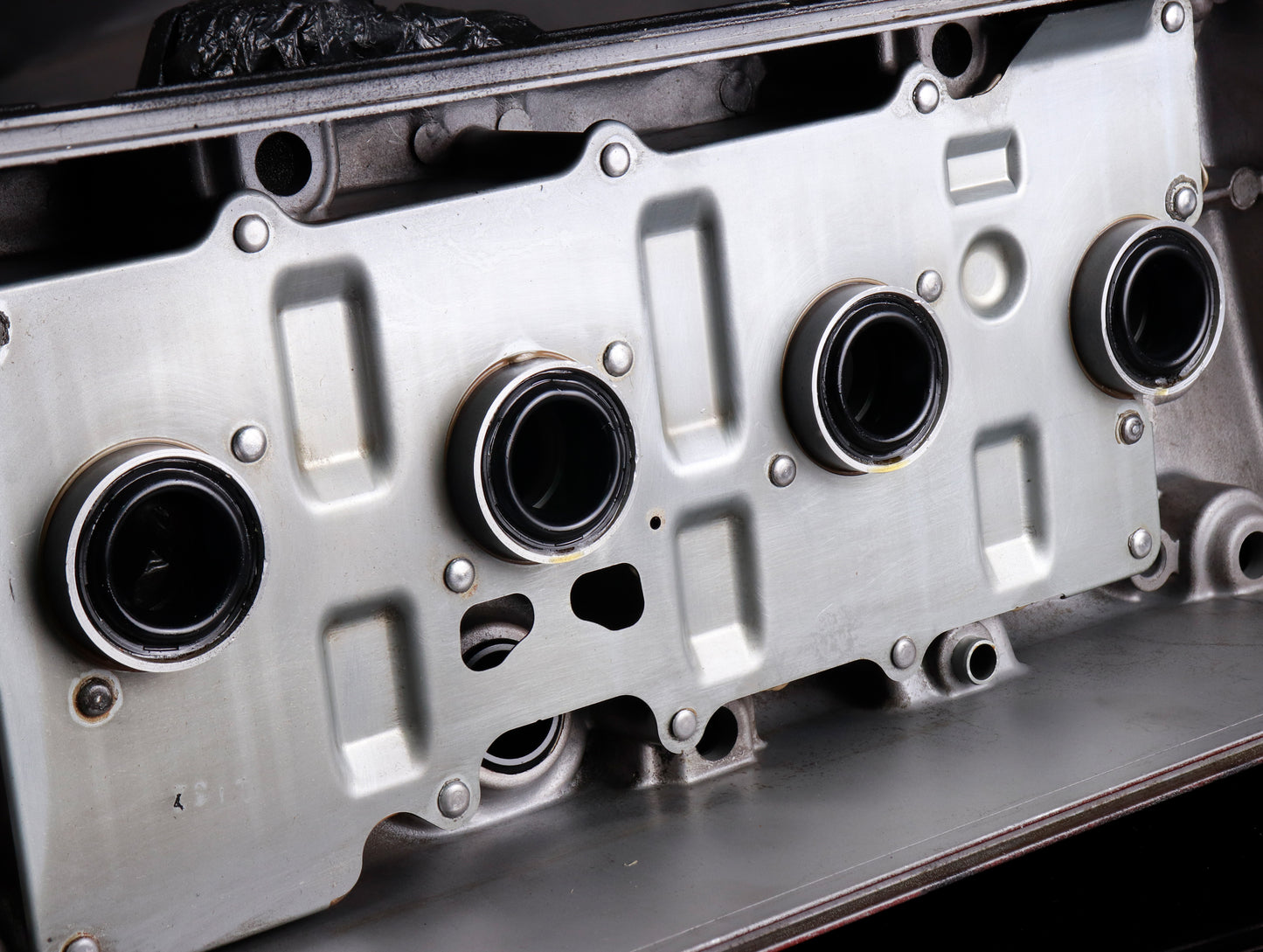 Honda OEM K-Series Valve Cover w/AN Fitting and Skunk2 Oil Cap - Wrinkle Black (Used)