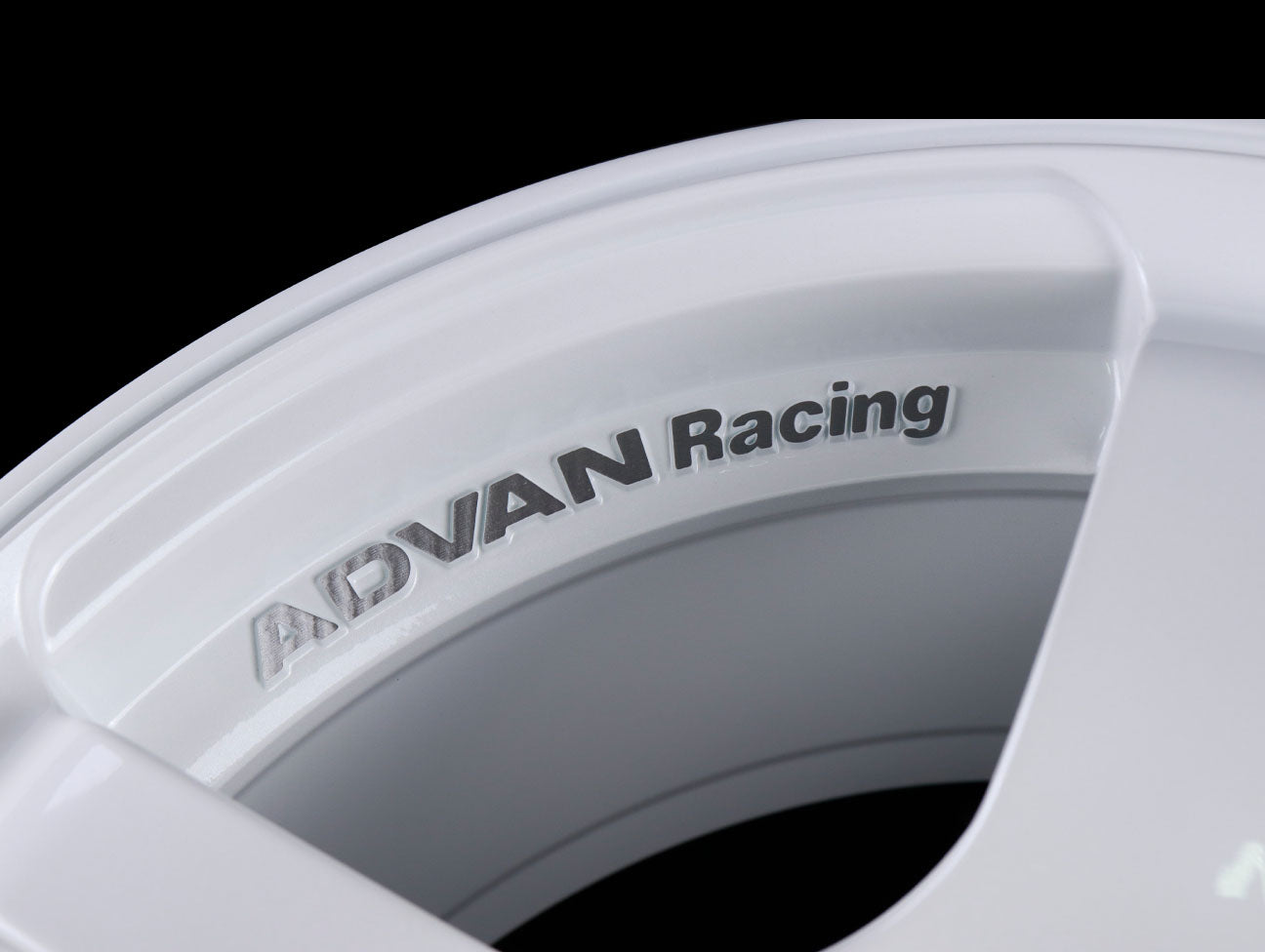 Advan Racing TC4 Wheels - White 15x8 / 4x100 / +35