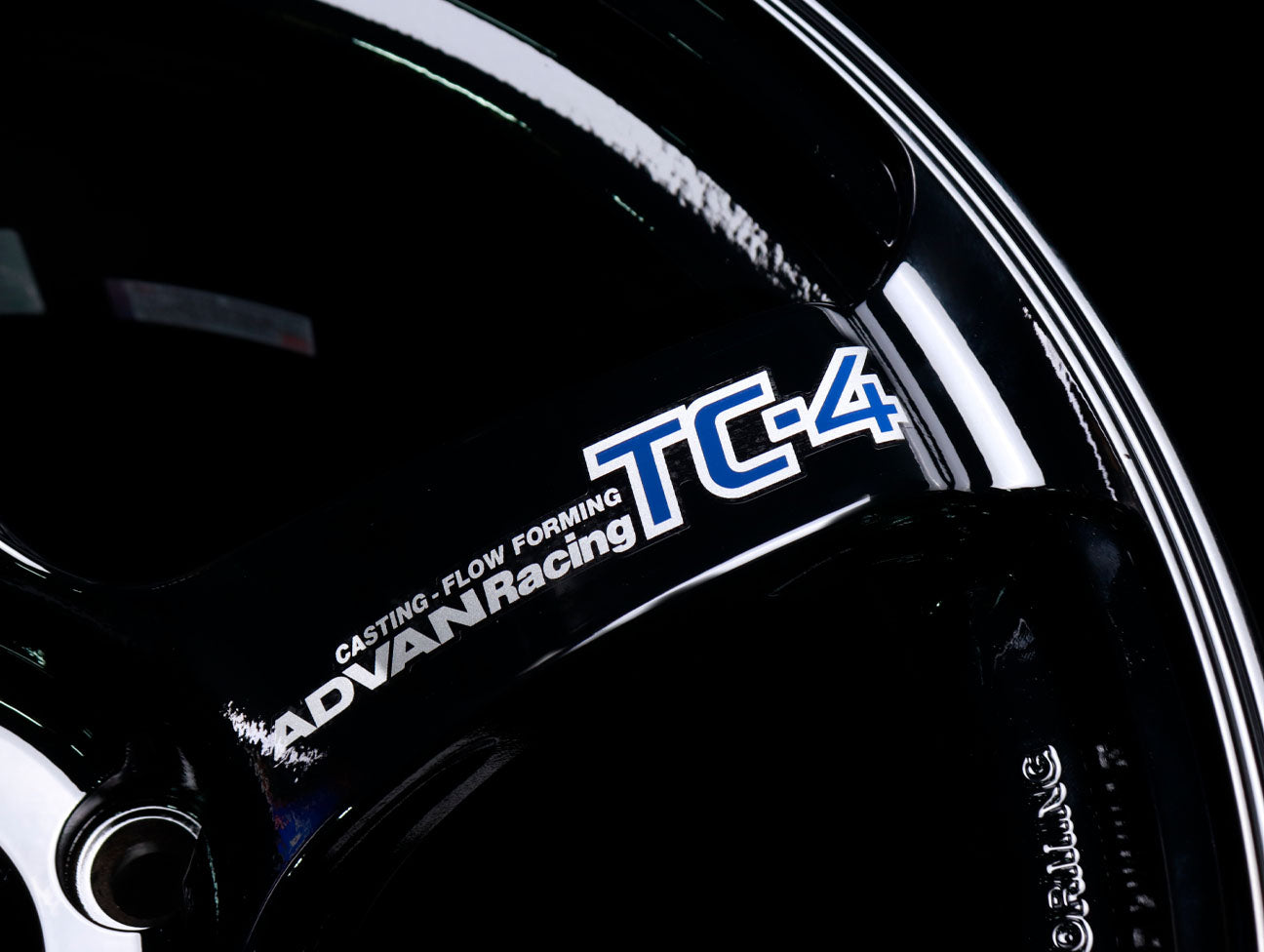 Advan Racing TC4 Wheels - Gloss Black / 18x9.5 / 5x120 / +38