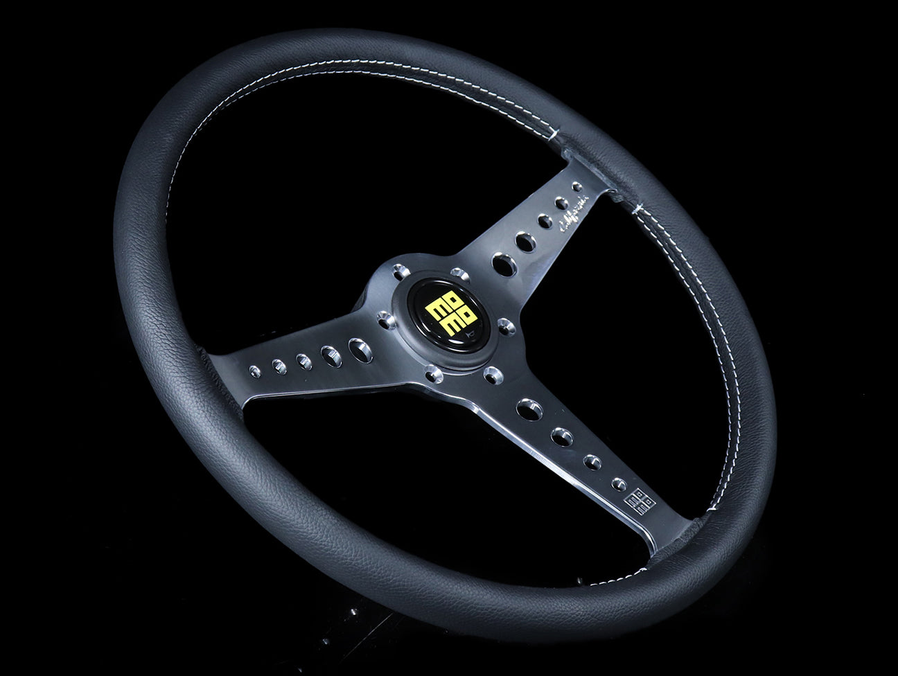 Momo California 360mm Steering Wheel