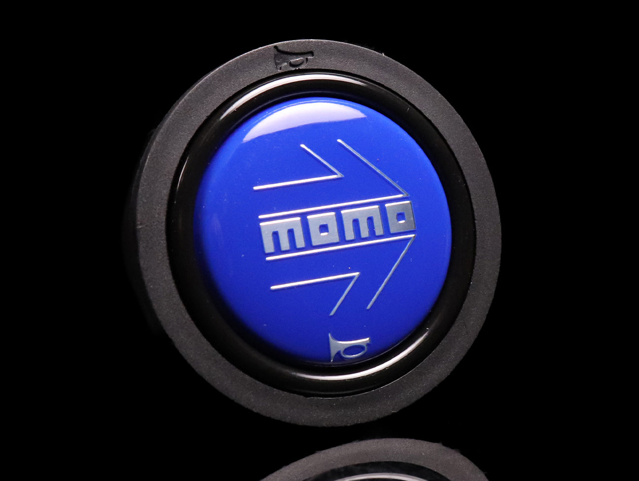 Momo Horn Button