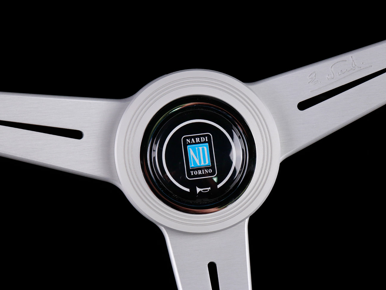 Nardi Classic Wood 360mm Steering Wheel w/ White Anodized Spokes