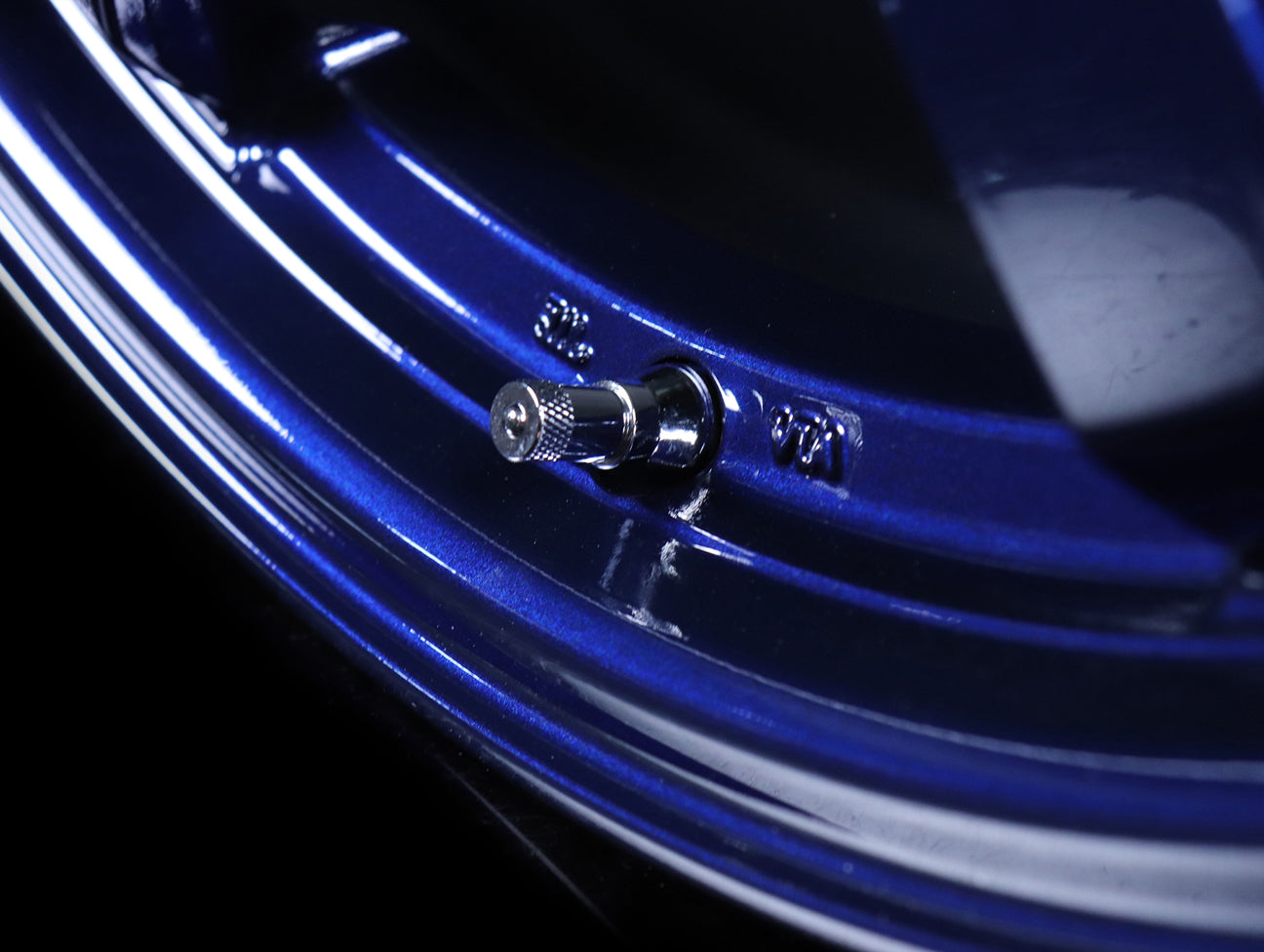 Rays Gram Lights 57DR Wheels - Eternal Blue Pearl 18x9.5 / 5x114 / +22