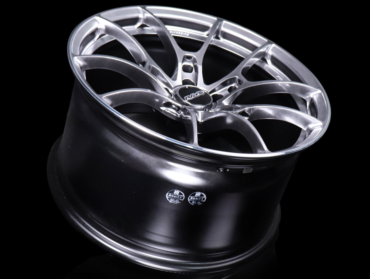 Volk Racing G025 Wheels - Formula Silver 19"