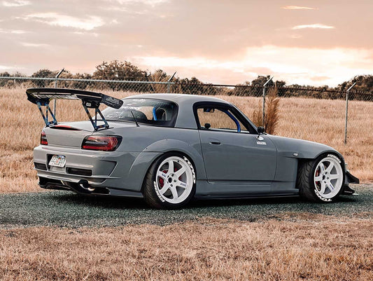 ASM I.S. Design Rear Over Fenders (FRP) - 00-09 S2000