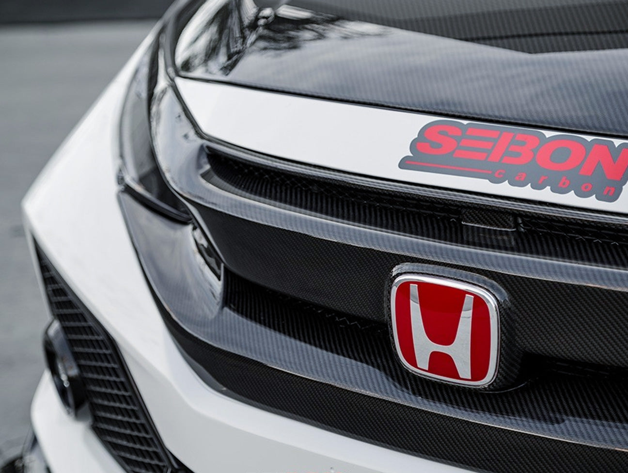 Seibon Carbon Fiber OEM Style Front Grill - 16-21 Civic / 17-21 Civic Type-R (FK8)