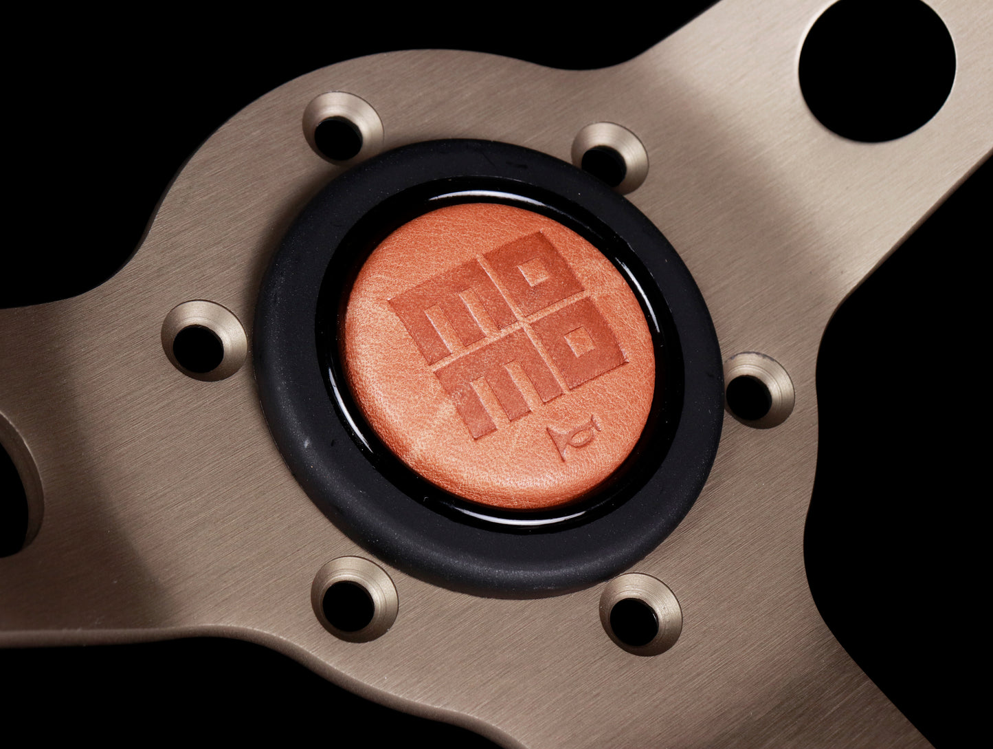 Momo Heritage Horn Button