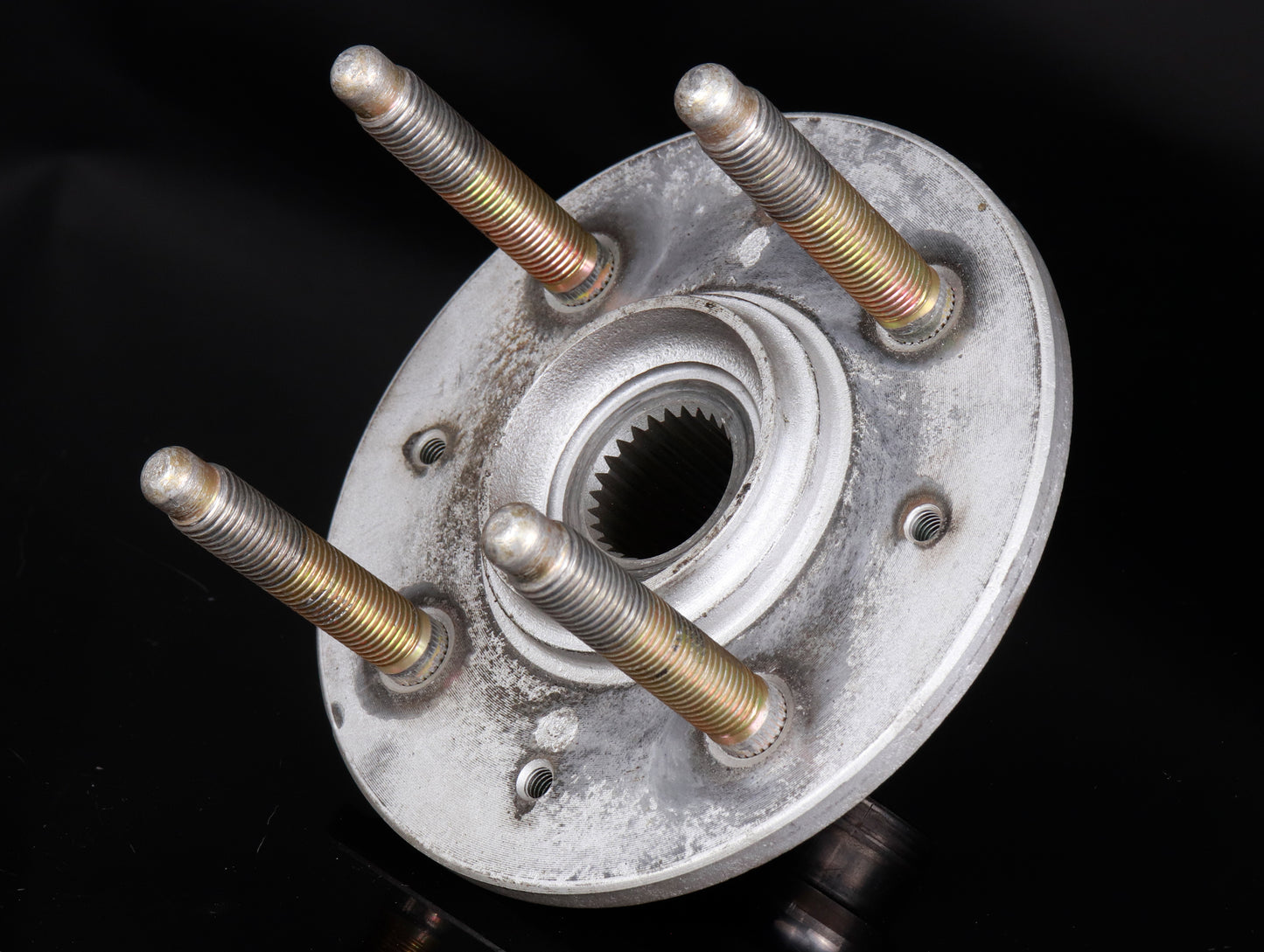 Used 32mm Front Wheel Hubs w/Extended Studs