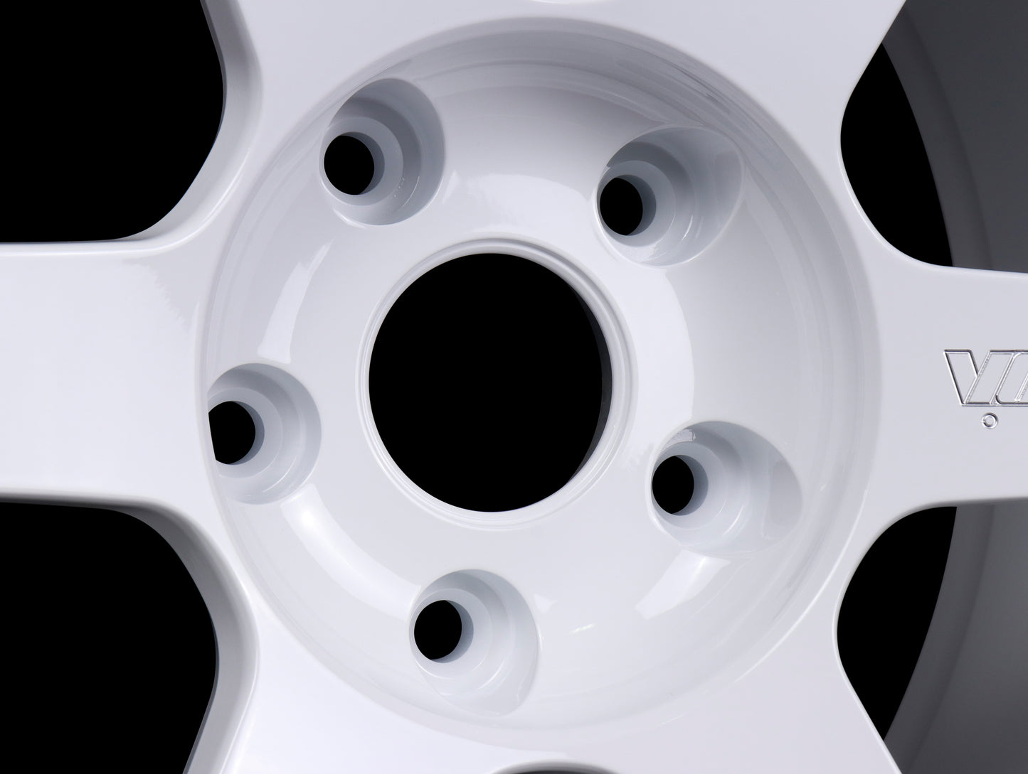Volk Racing TE37 Saga S-Plus Time Attack Wheels - White/Redot / 18x9.5 / 5x114