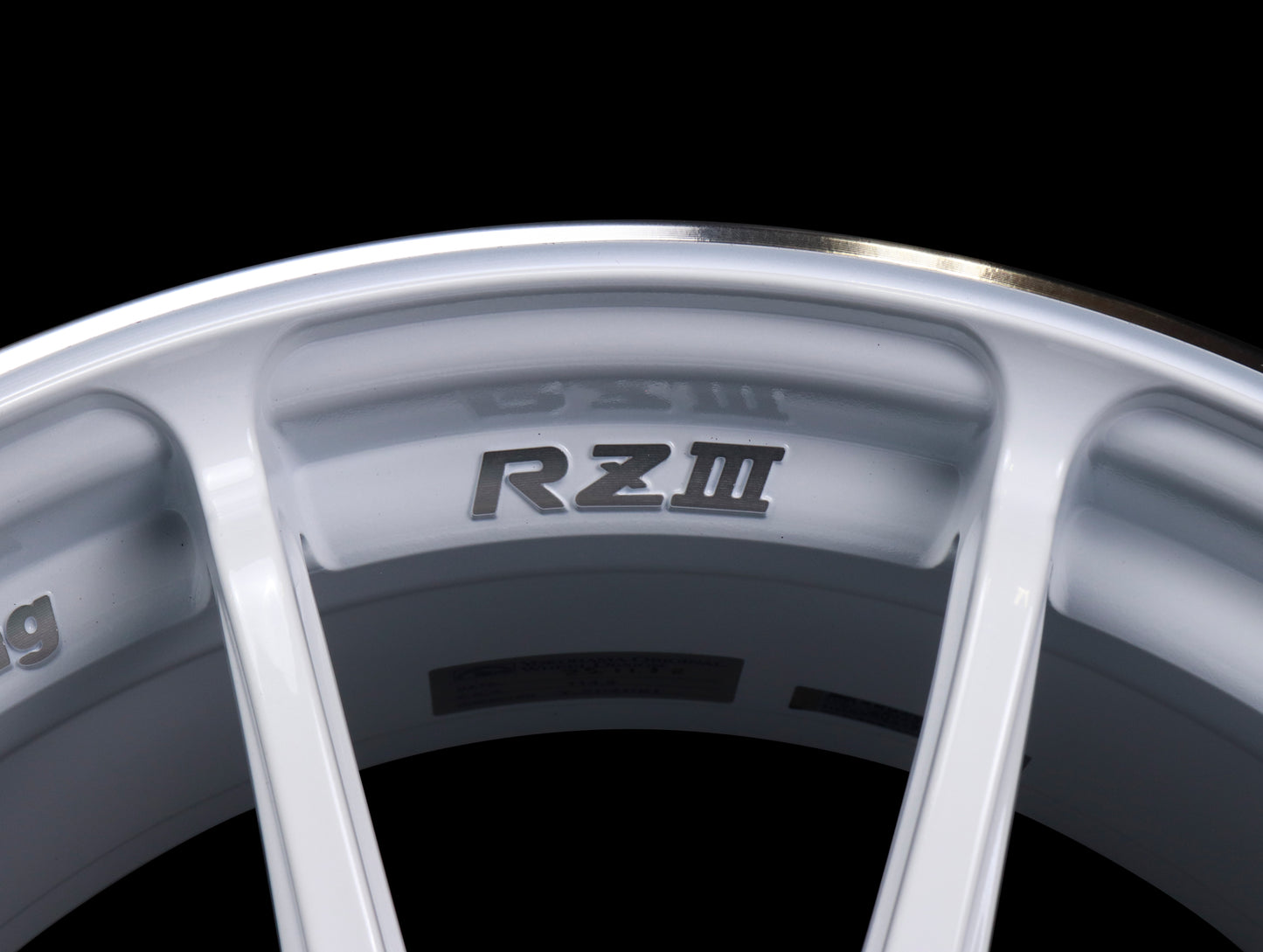 Advan Racing RZ III Wheels - Racing White Metallic / 18x9.5 / 5x114.3 / +35