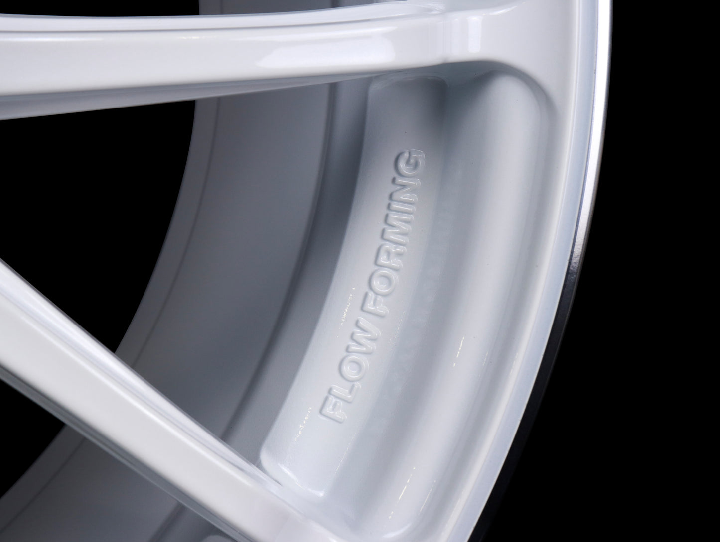 Advan Racing RZ III Wheels - Racing White Metallic / 18x9.5 / 5x114.3 / +35