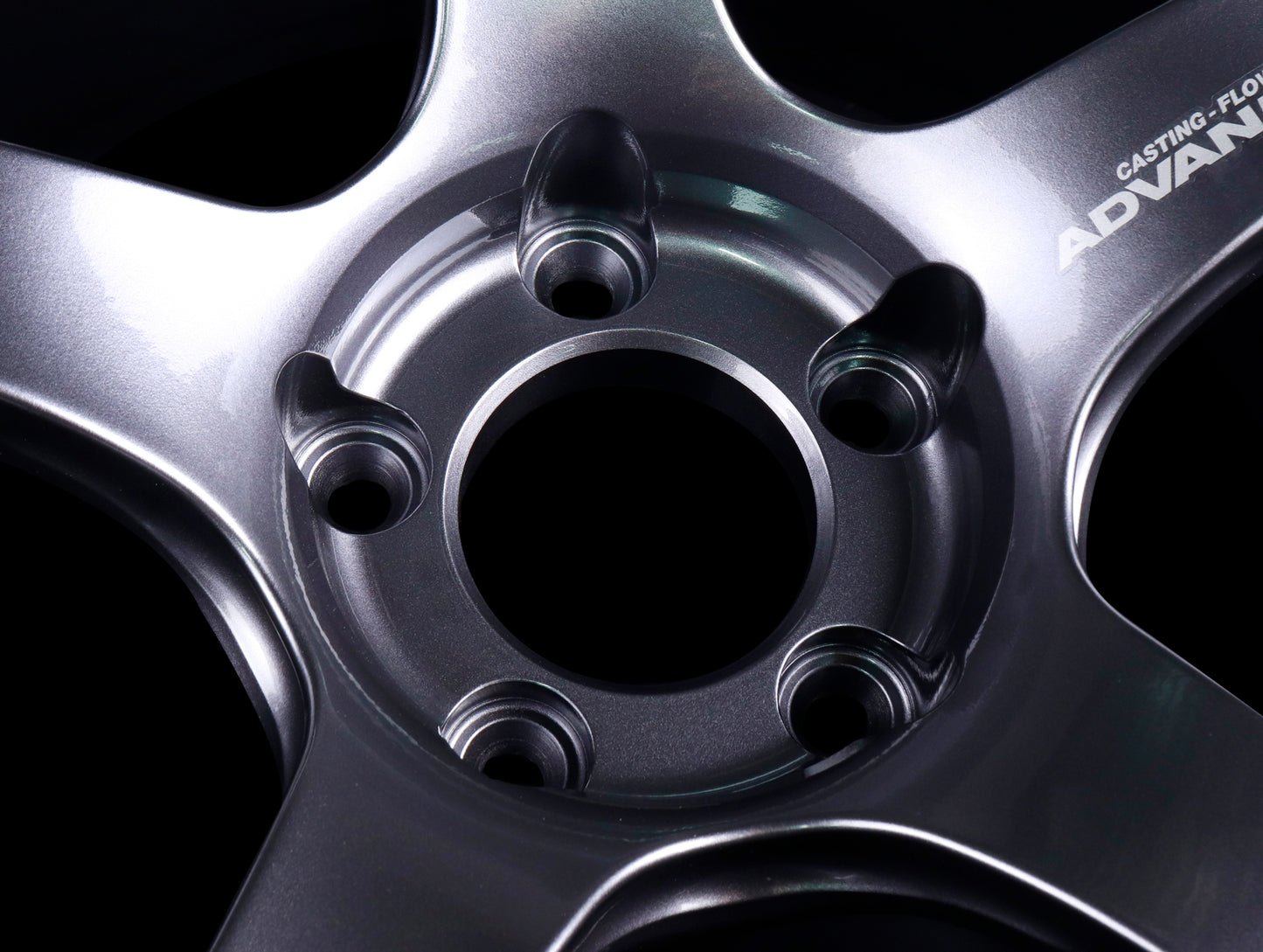 Advan Racing TC4 Wheels - Racing Gunmetallic / 18x9.5 / 5x120 / +38