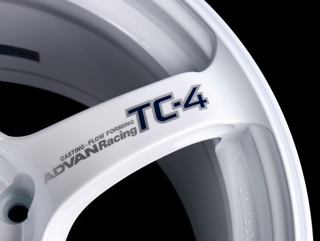 Advan Racing TC4 Wheels - White / 18x9.5 / 5x120 / +38
