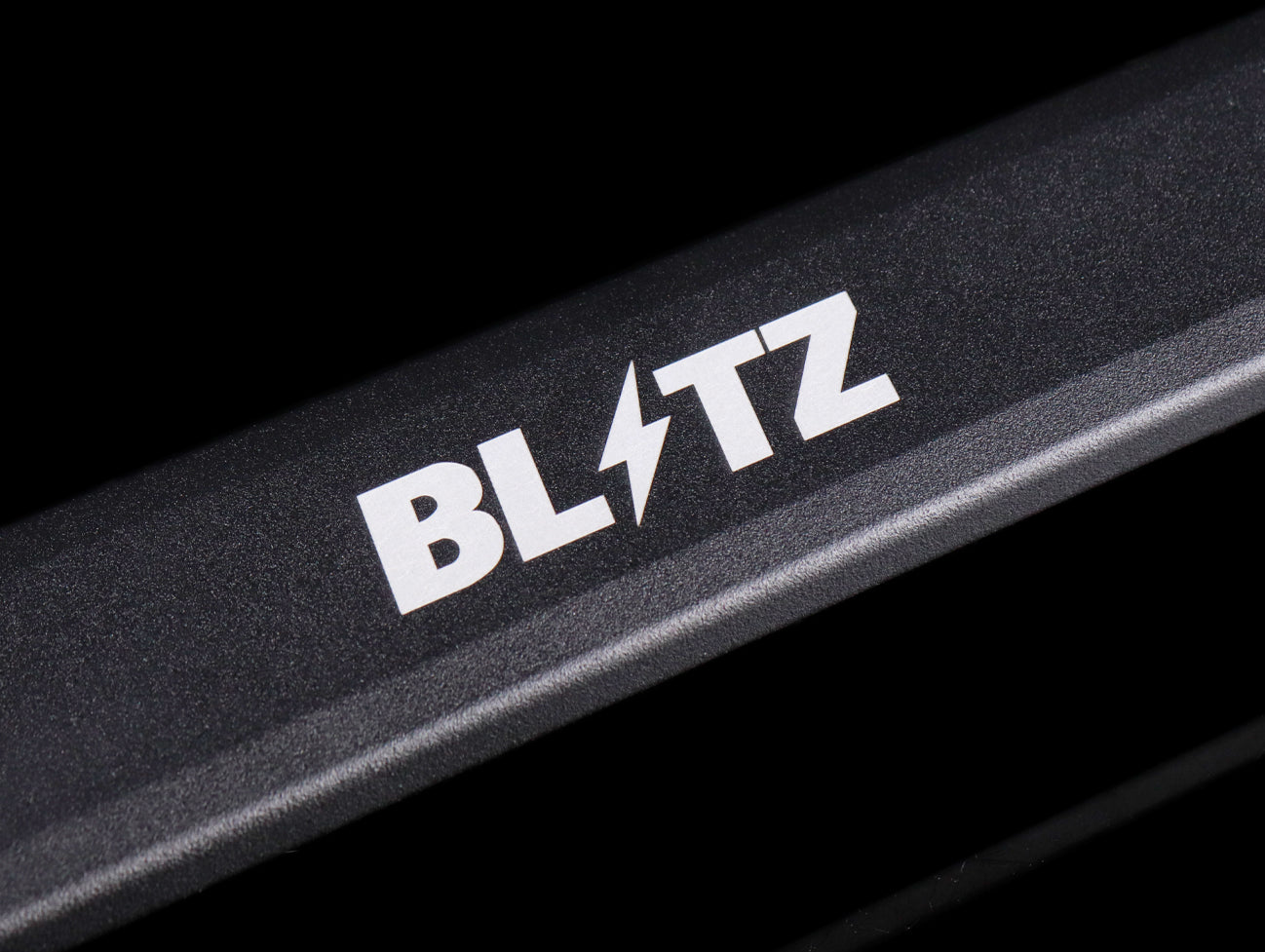 Blitz Front Strut Tower Bar - 16-21 Civic Hatchback FK7