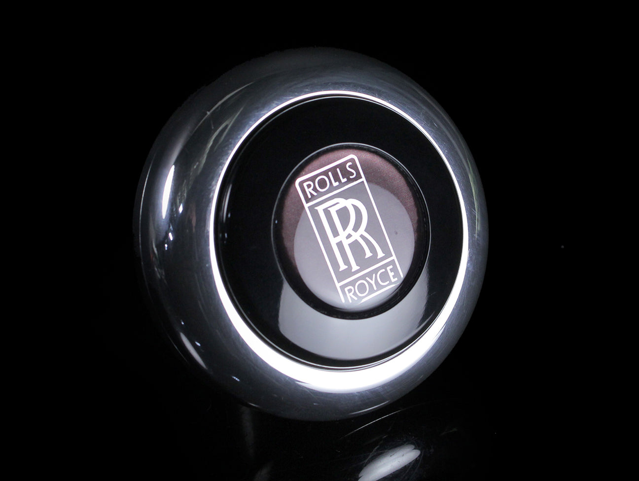 Nardi Horn Button - Anni w/ Rolls Royce Emblem