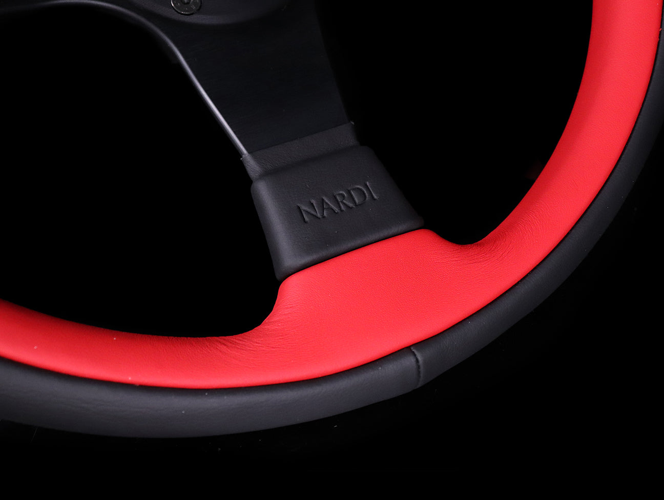 Nardi Leader 350mm Steering Wheel - Black & Red Leather