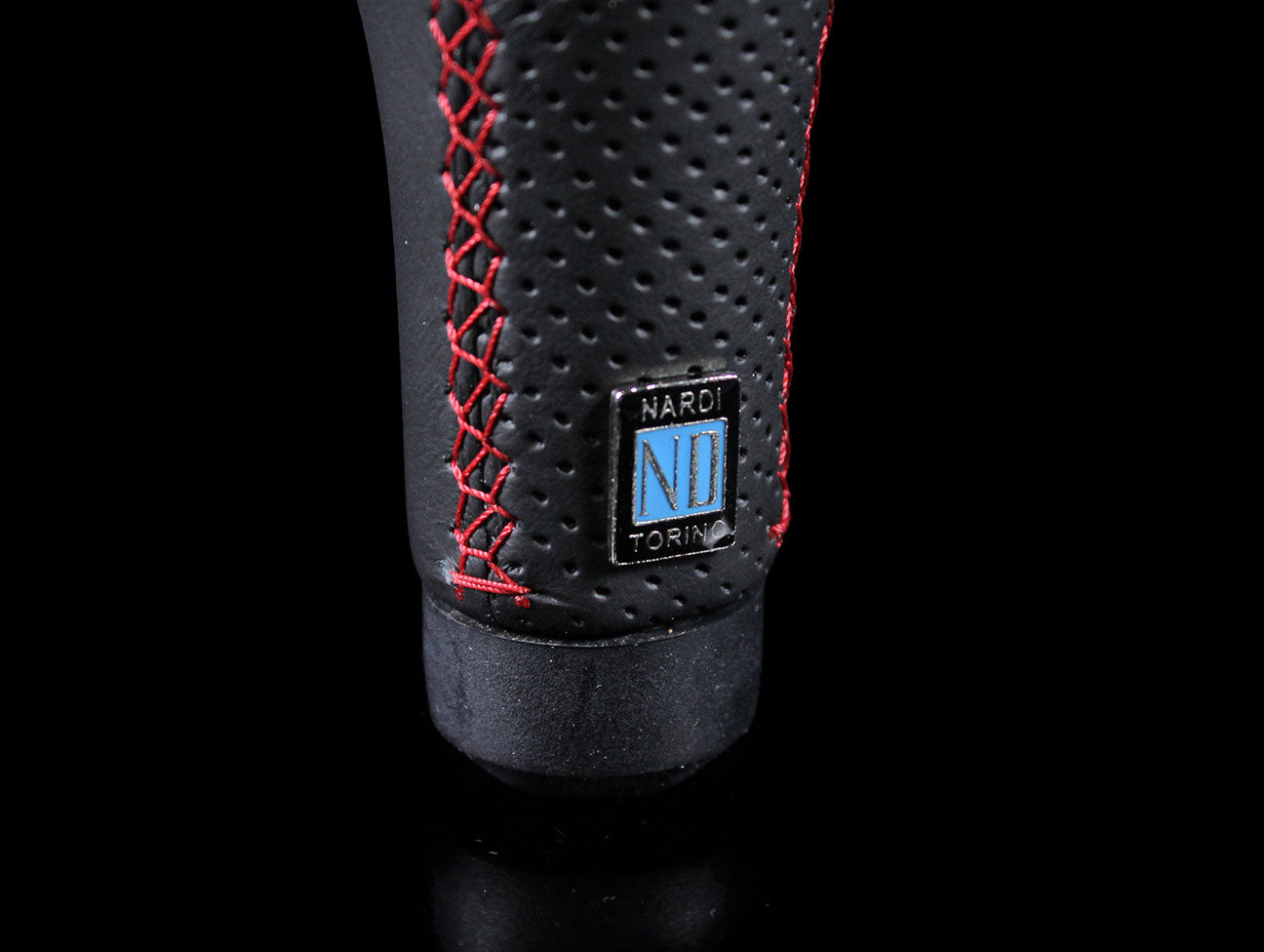 Nardi Prestige Line Perforated Leather w/Red Stitch Shift Knob