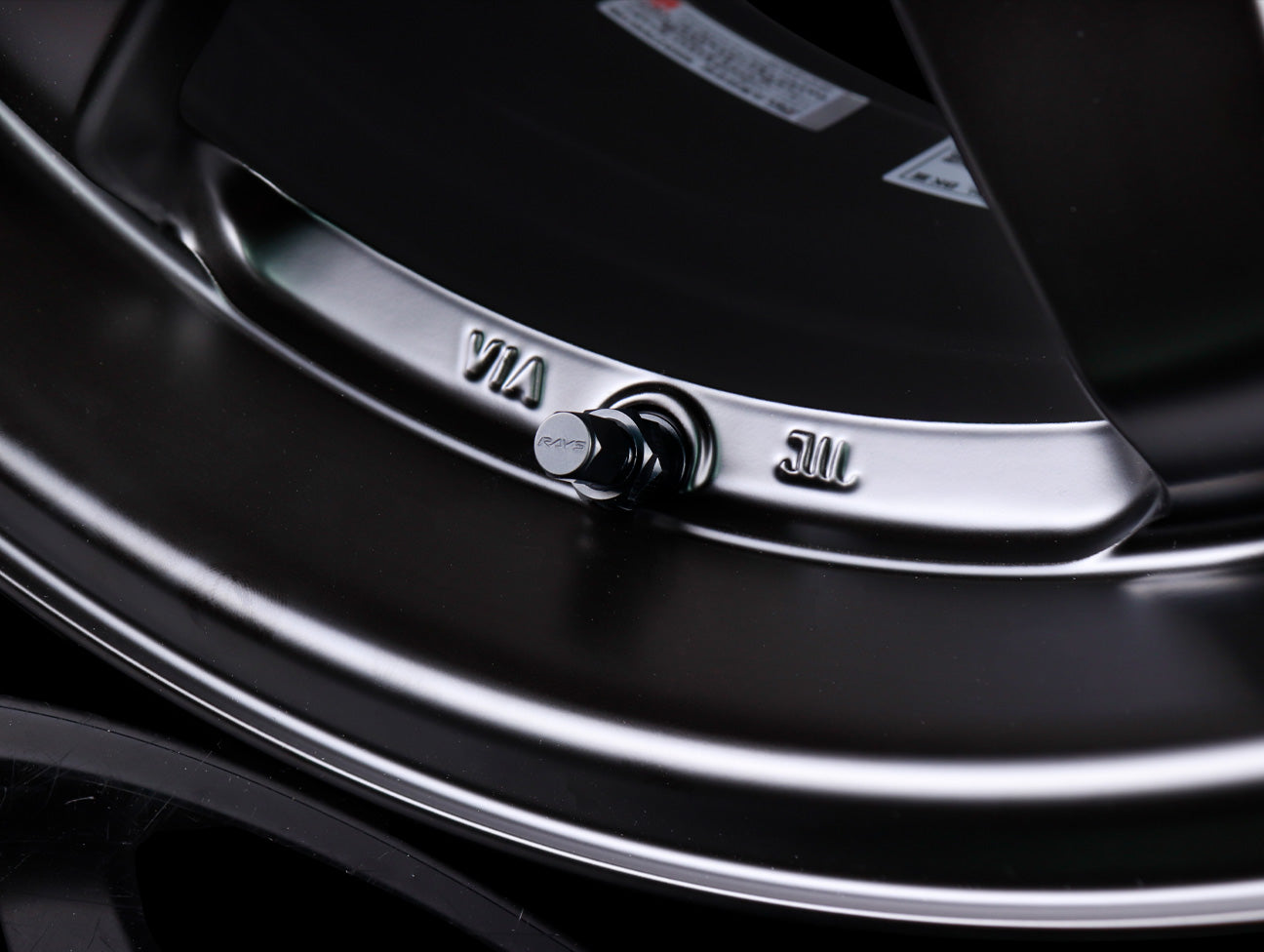 Volk Racing TE37SL Black Edition III Wheel - 18x9.5 / 5x114.3 / +39