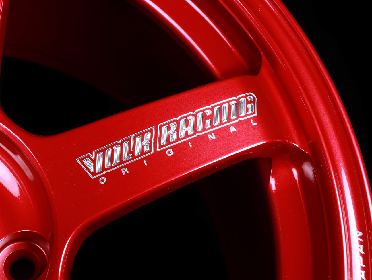 Volk Racing TE37 Saga Wheels - Hyper Red / 18x9.5 / 5x120 / +36