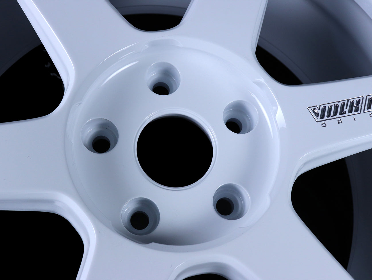 Volk Racing TE37 Ultra Wheels - Dash White / 19x9.5 / 5x120 / +36