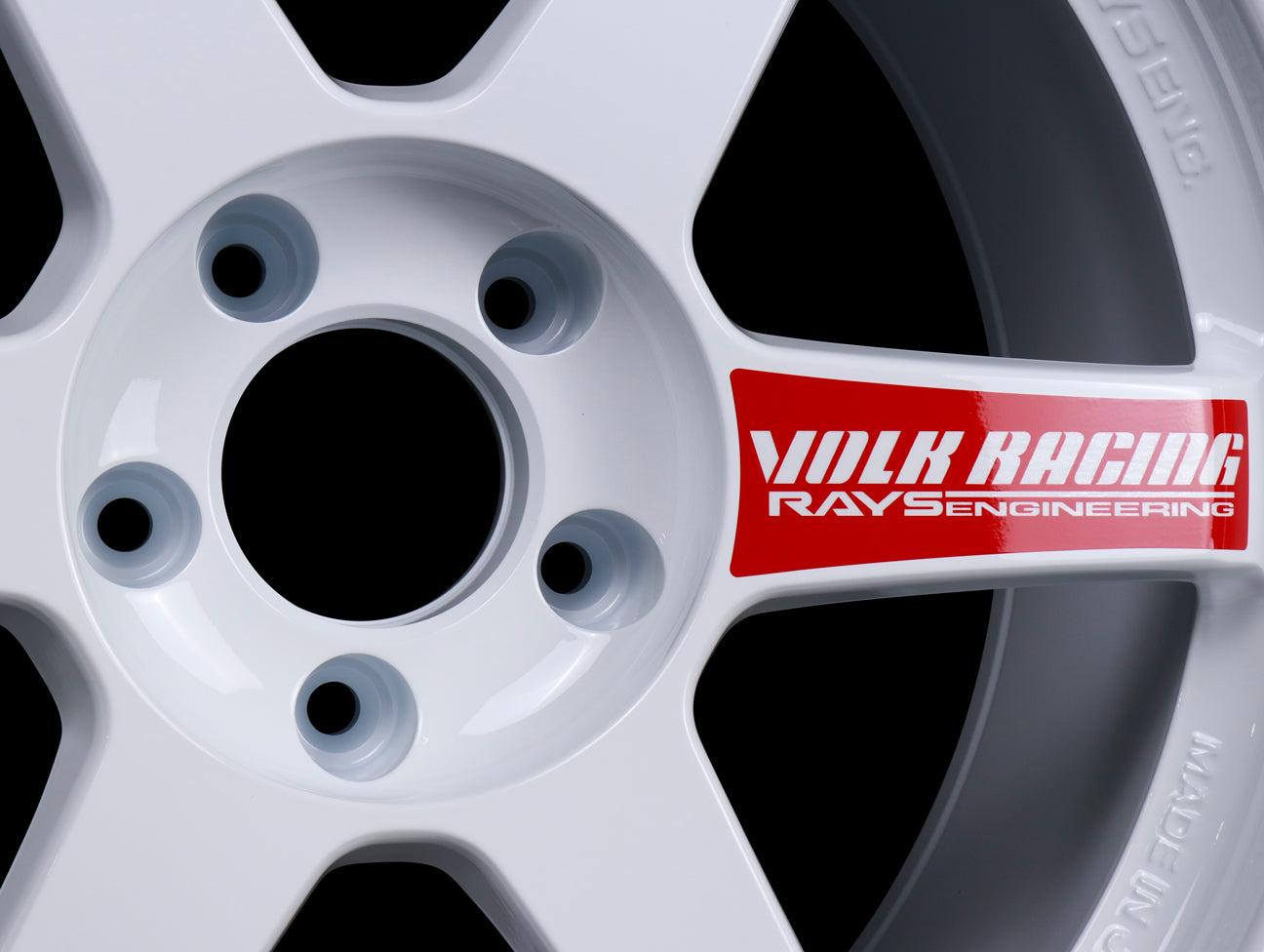 Volk Racing TE37SL Super Lap Edition - Dash White 18x9.5 / 5x114 / +40