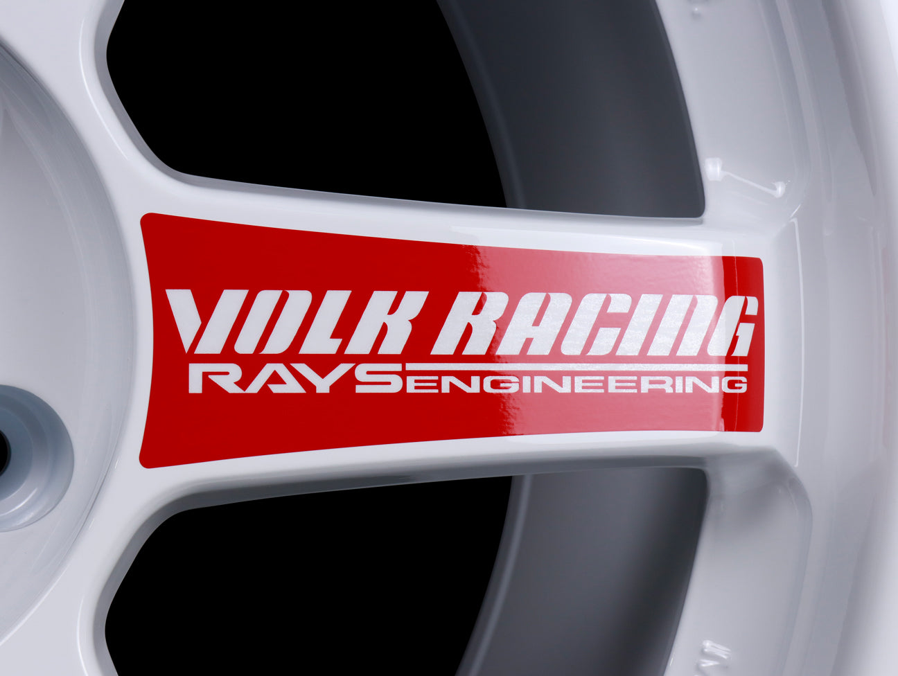 Volk Racing TE37SL Super Lap Edition - Dash White 18x9.5 / 5x114 / +40